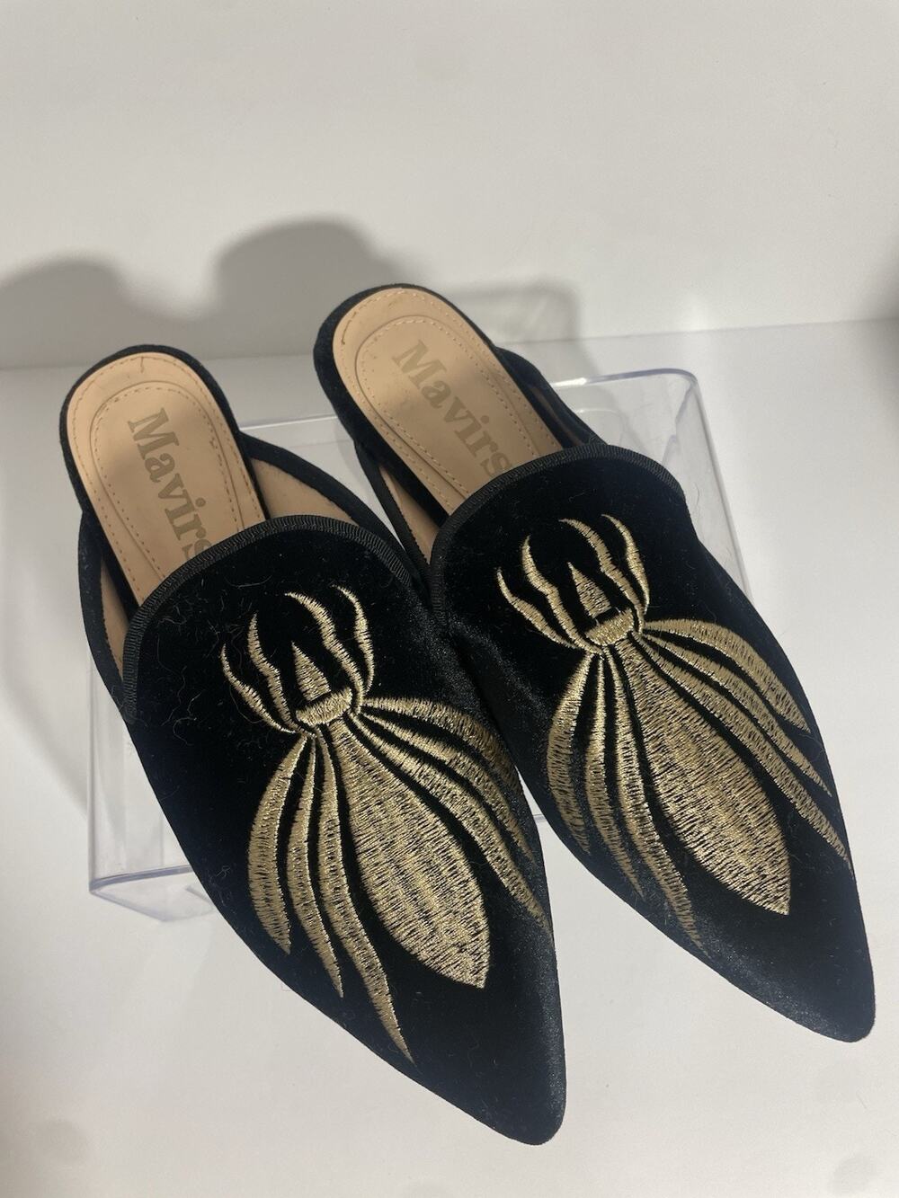 Mavirs Black Velvety w/ Gold Embroidery Slide Ons Size 8 NWOT